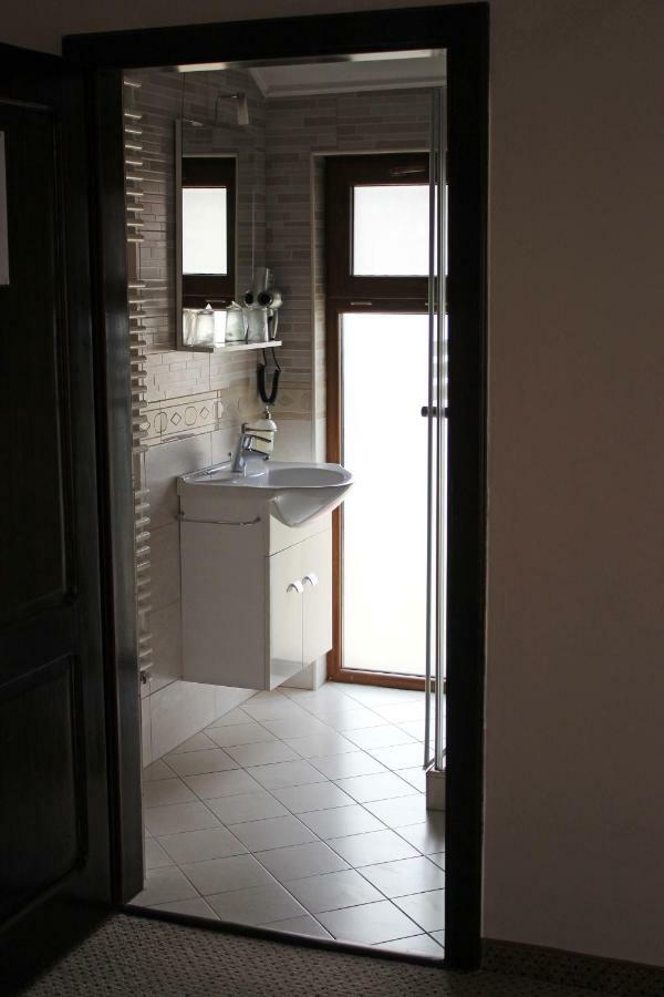 Pensiunea Casa Iorgovanul Urseni Moşniţa Nouă エクステリア 写真